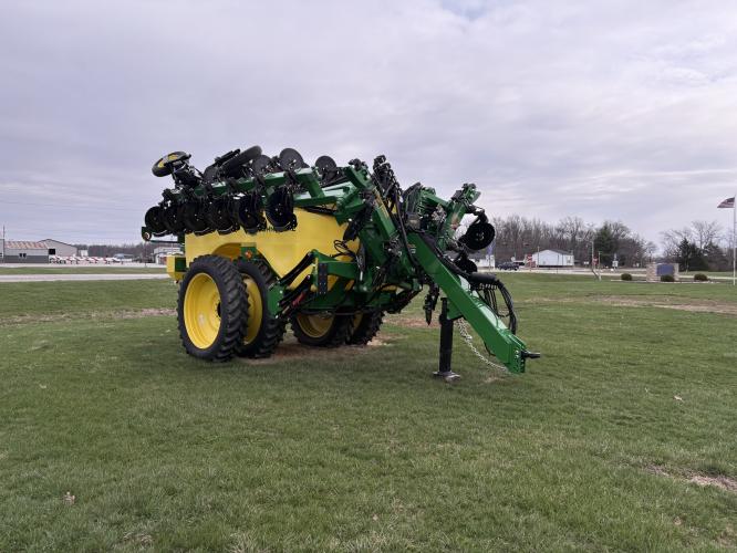 John Deere 2530L