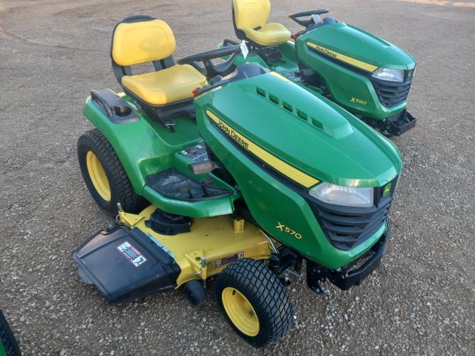 John Deere X570