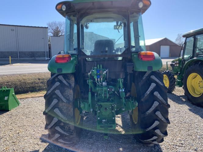 John Deere 5090E