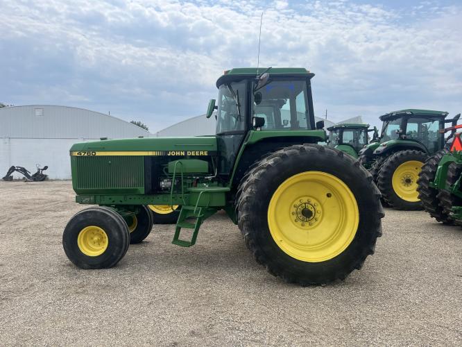 John Deere 4760