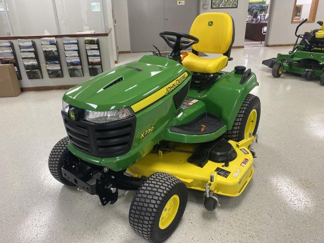 John Deere X730