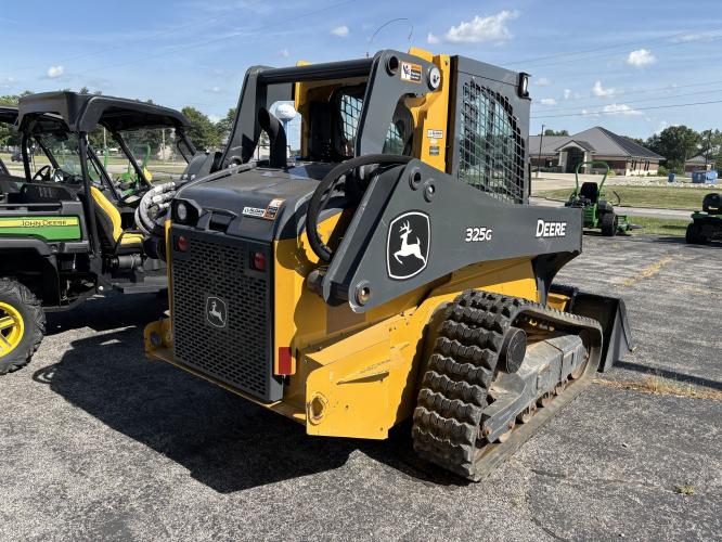 John Deere 325G