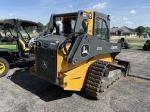 John Deere 325G