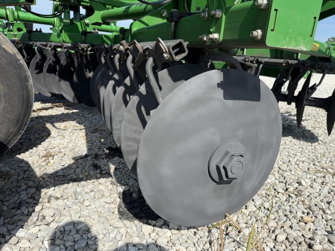John Deere 2730