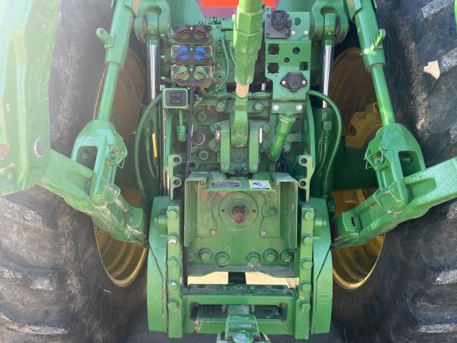 John Deere 7200R