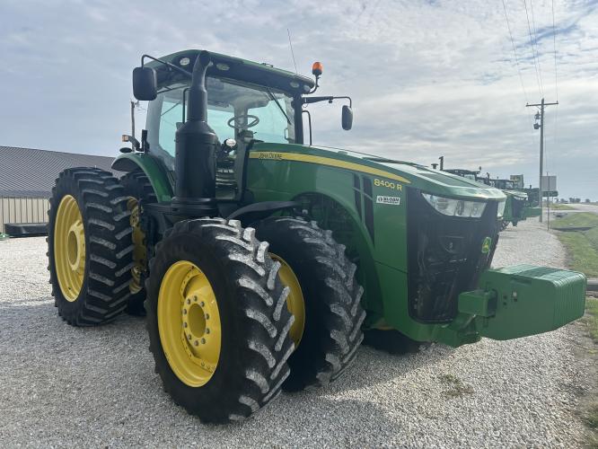 John Deere 8400R