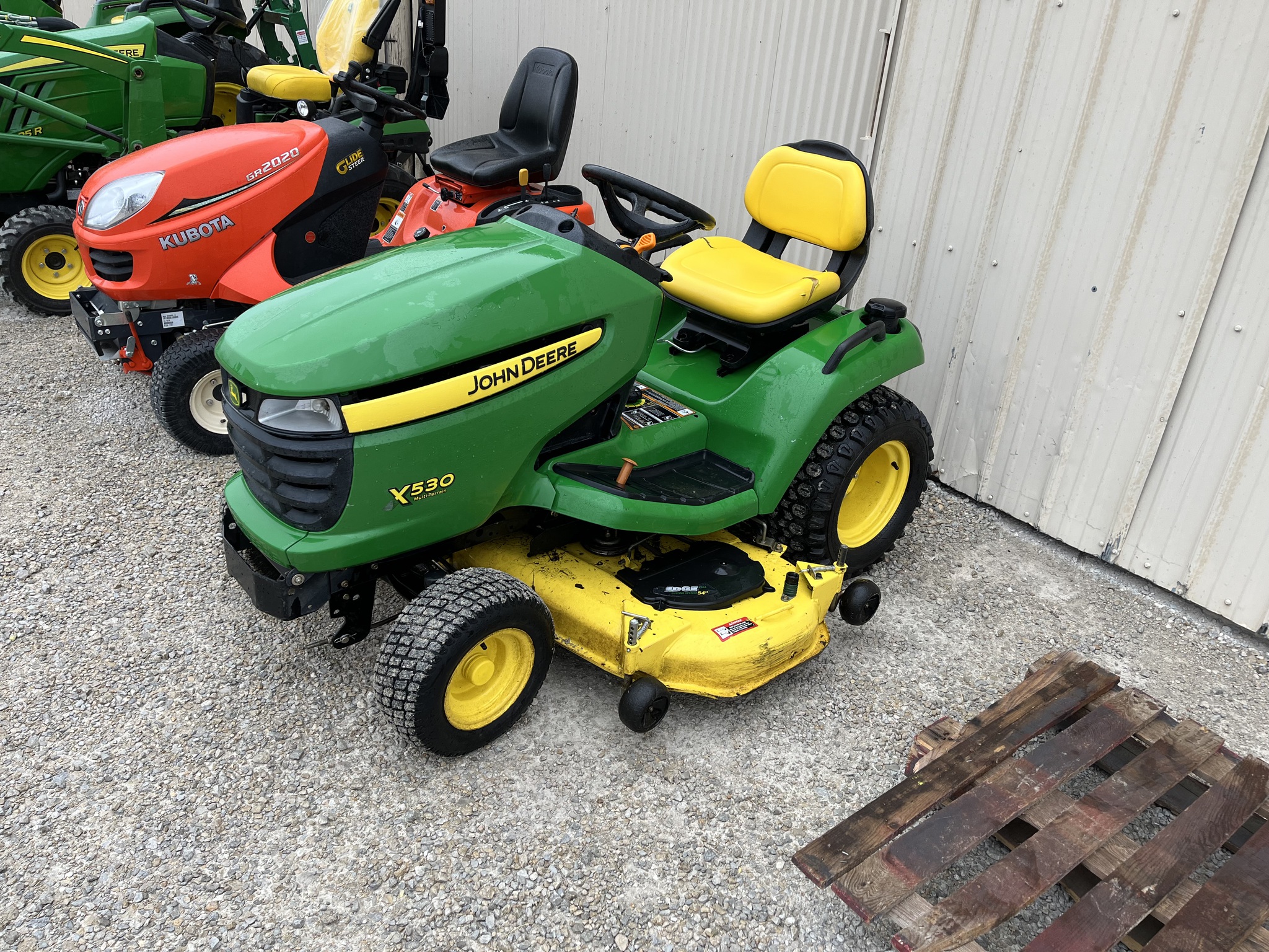 2011 John Deere X530