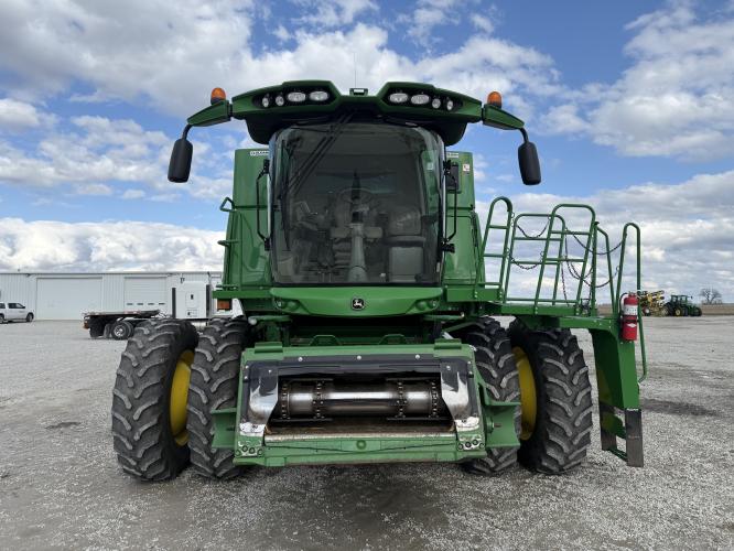 John Deere S680
