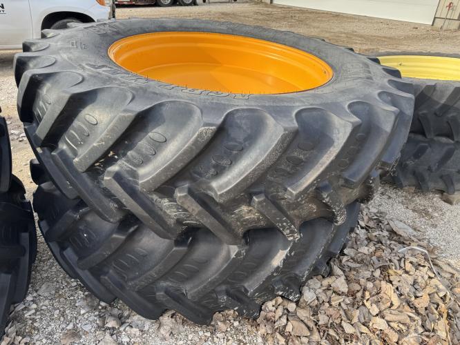 Bkt 520/85R46 Floater Tires