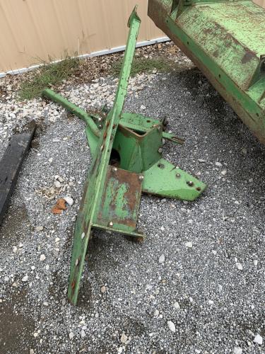 John Deere 148