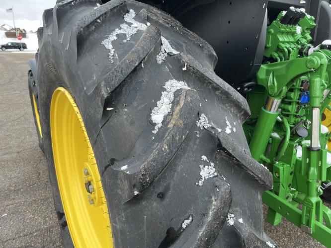 John Deere 6R 130