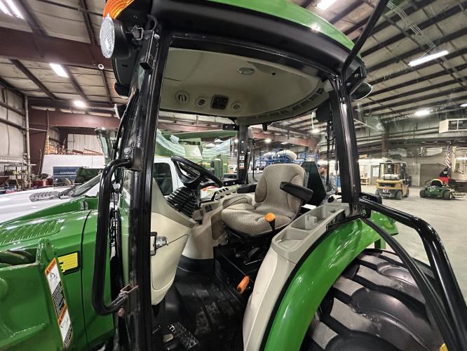 John Deere 4052R
