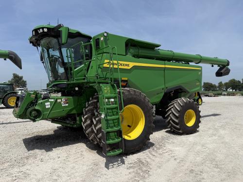 2025 John Deere S7 800