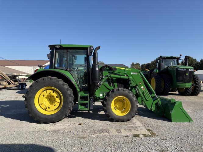John Deere 6120M