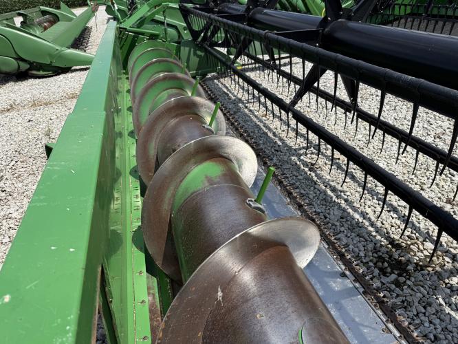 John Deere 635F