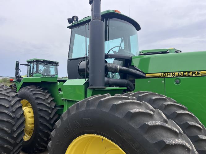 John Deere 8770