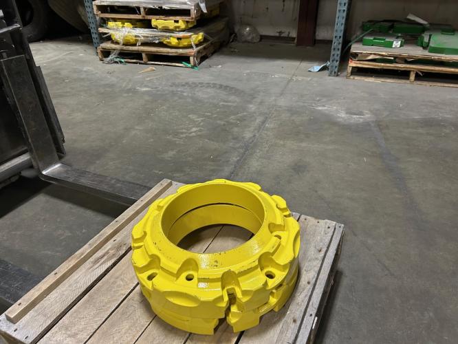 John Deere NEW R213907 REAR WEIGHT