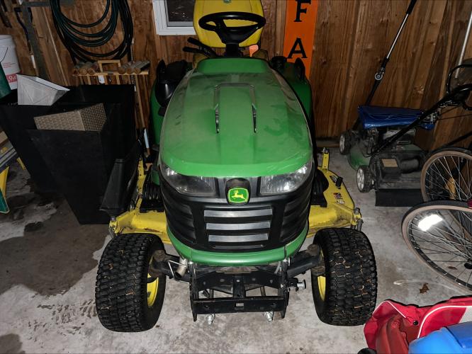 John Deere X730