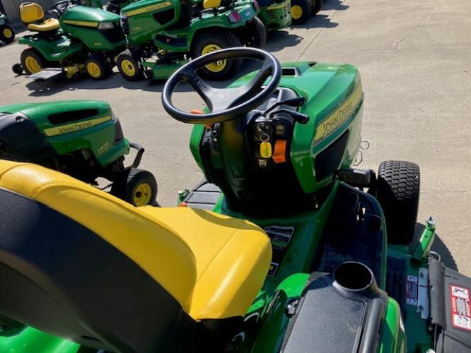 John Deere X730