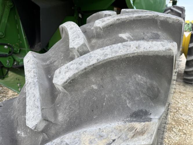 John Deere S760