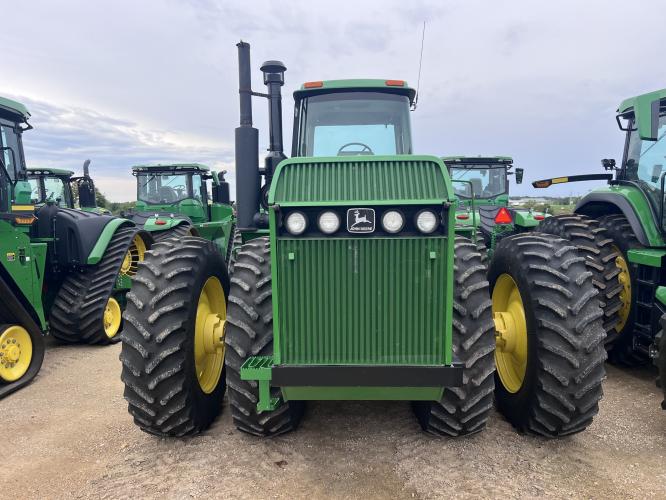 John Deere 8770