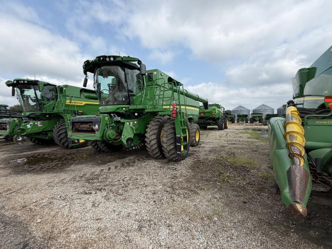 John Deere S770