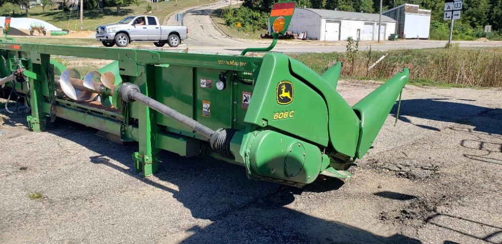 John Deere 608C