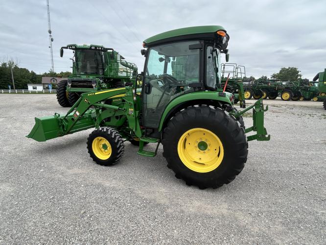 John Deere 4052R