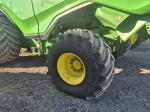 John Deere X9 1100