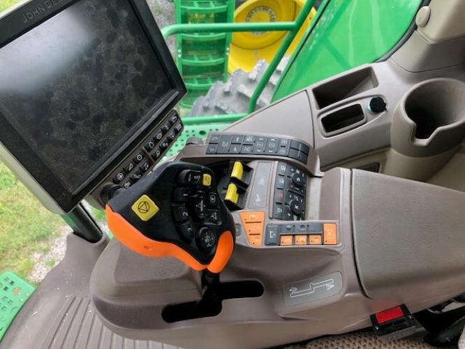 John Deere S770