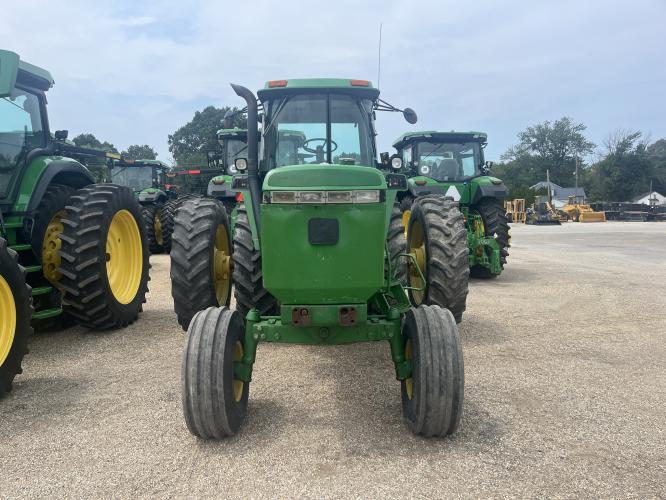John Deere 4760