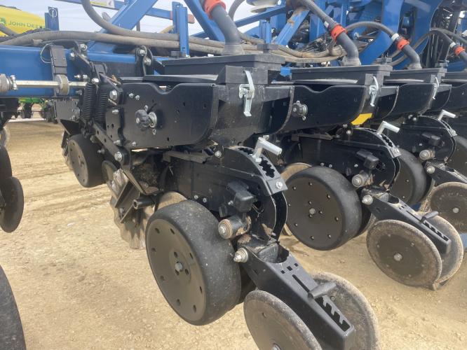 Kinze 3600