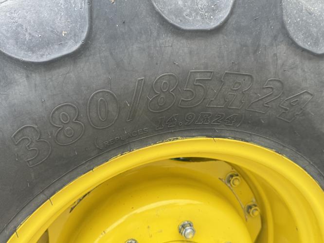 John Deere 5120M