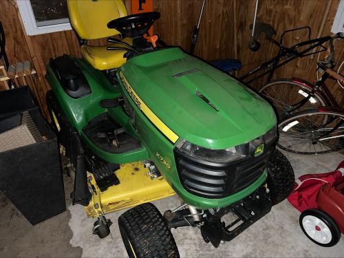 2021 John Deere X730