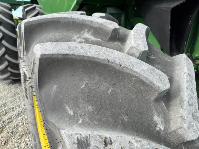 John Deere S760