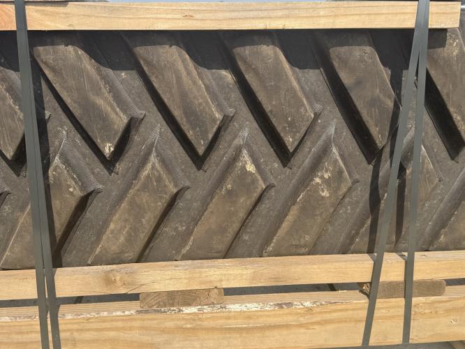 John Deere R565017 18" Track
