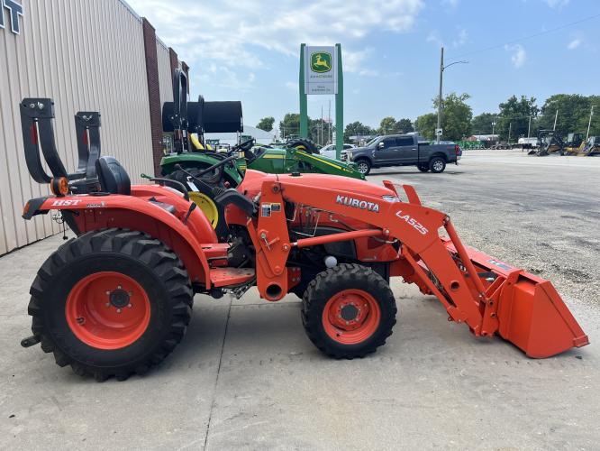 Kubota L3901