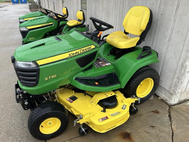John Deere X730