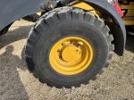 John Deere 324L