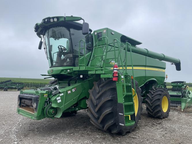 John Deere S780