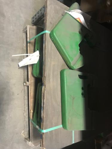 John Deere New R51680 suitcase weight