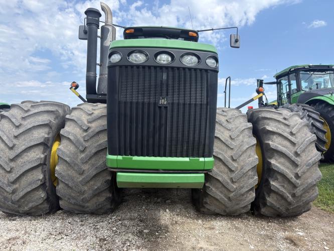 John Deere 9530