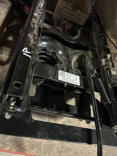 John Deere AUC12403 SEAT SUSPENSION