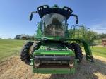 John Deere S7 700