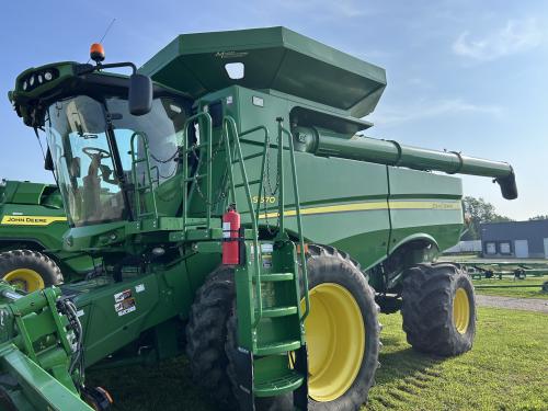 2015 John Deere S670