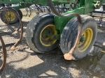 John Deere 2210