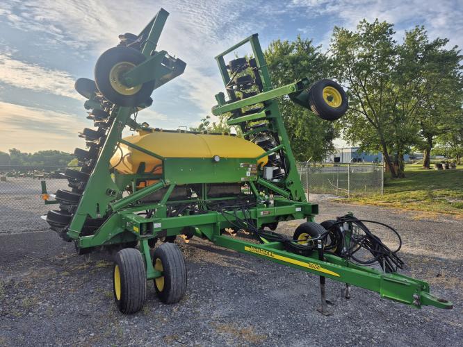 John Deere 1990