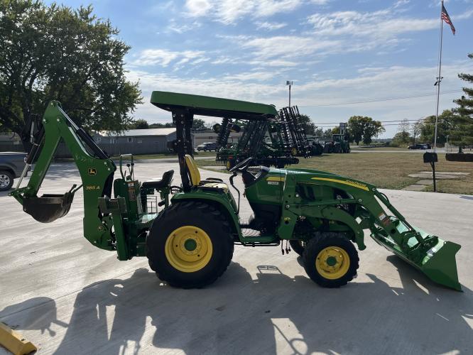 John Deere 3039R