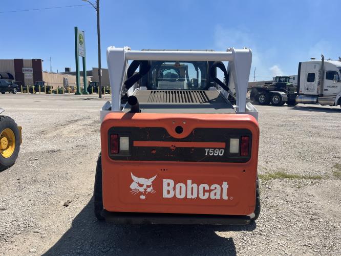 Bobcat T590