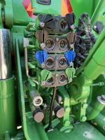 John Deere 8270R